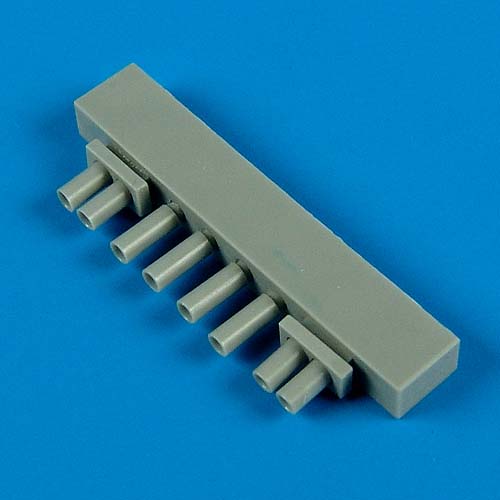 QB48483 S2F Tracker exhaust 1/48